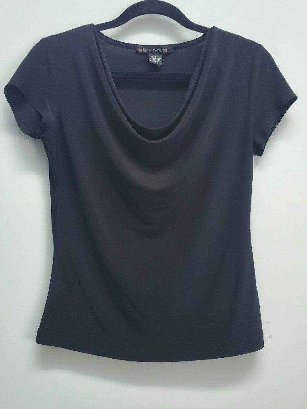 Suzie In The City Black Cowl Neck Cap Sleeve Top Small Poly Spandex EUC